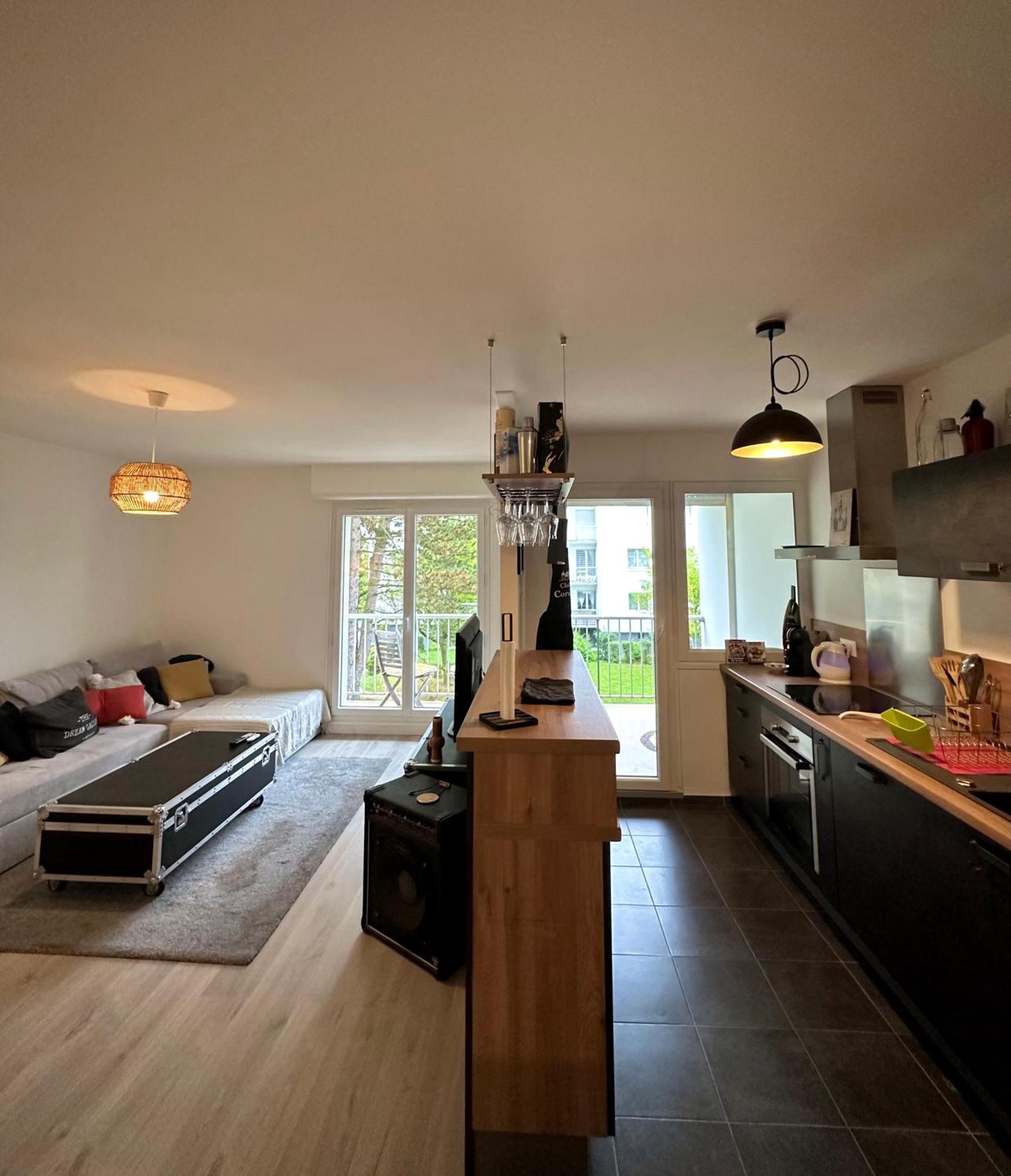 Le Beau Hugo Apartment Mainvilliers  ภายนอก รูปภาพ